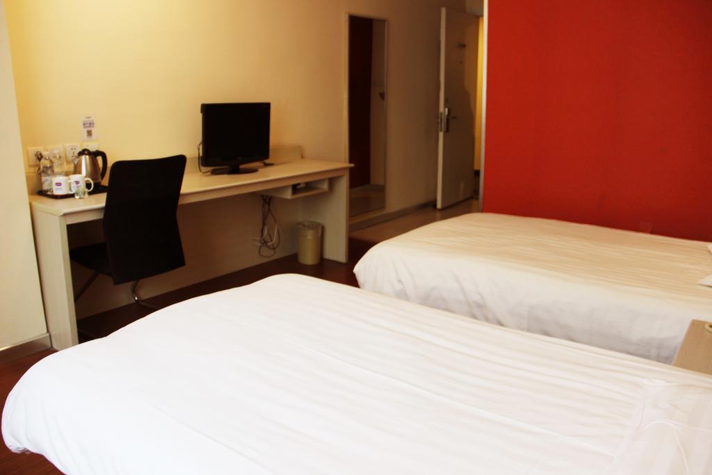 Hanting Express Nanchang Hong Gu Tan Branch Zimmer foto